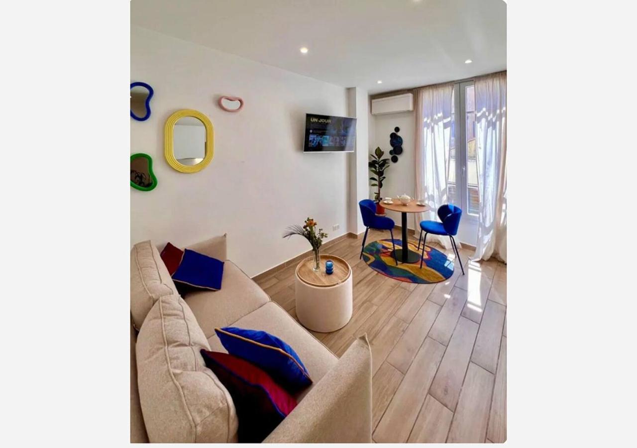 Centre Cannes, Tout A Pied Esterno foto